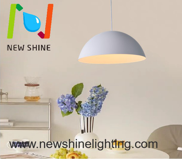 New Shine Lighting Decorative Crescent Light