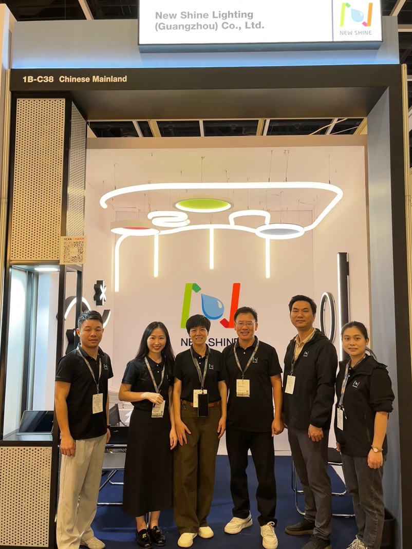 Hong Kong International Lighting Fair 2025 in Progress